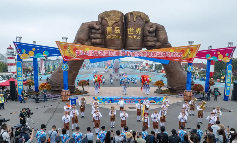 今夏狂欢启幕，金沙滩啤酒城开城啦！ 